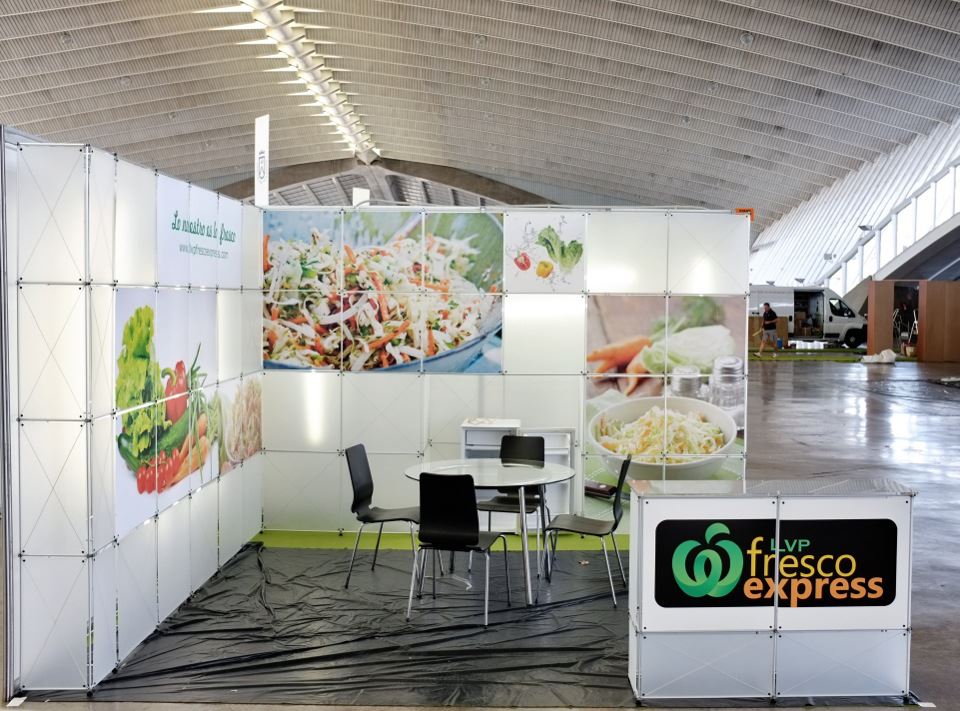 Stand producido a medida por Click Comunicación