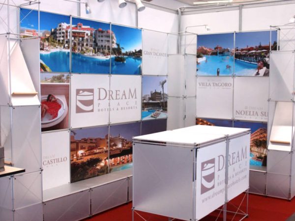 Stand de Click Comunicación en feria
